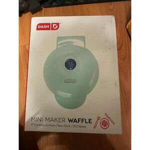 Dash Mini Waffle Maker